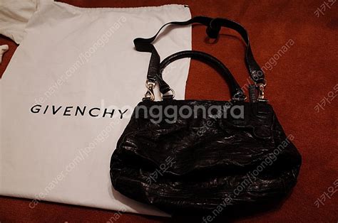 givenchy korea price|지방시 공식 사이트 : 럭셔리 가방, 기성복, 신발.